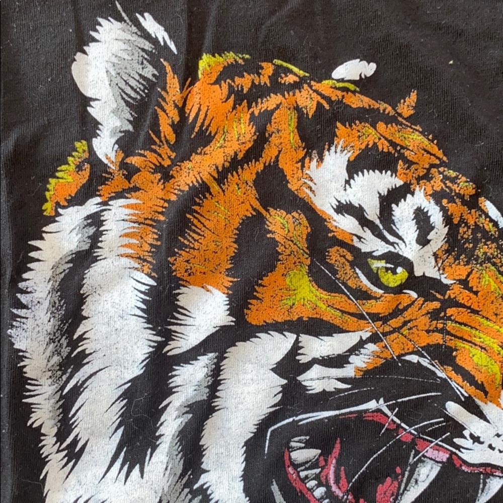 Express Tiger Tee - Picture 2 of 3